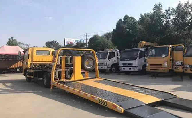 休宁汽车中途维修案例